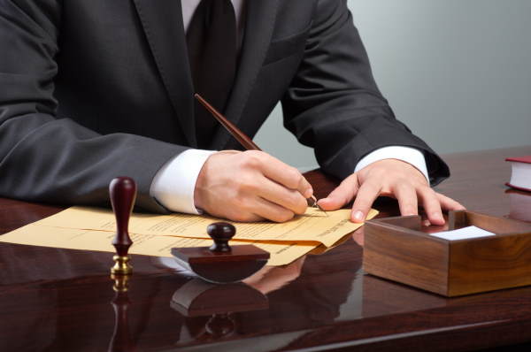 The Right Business Lawyer